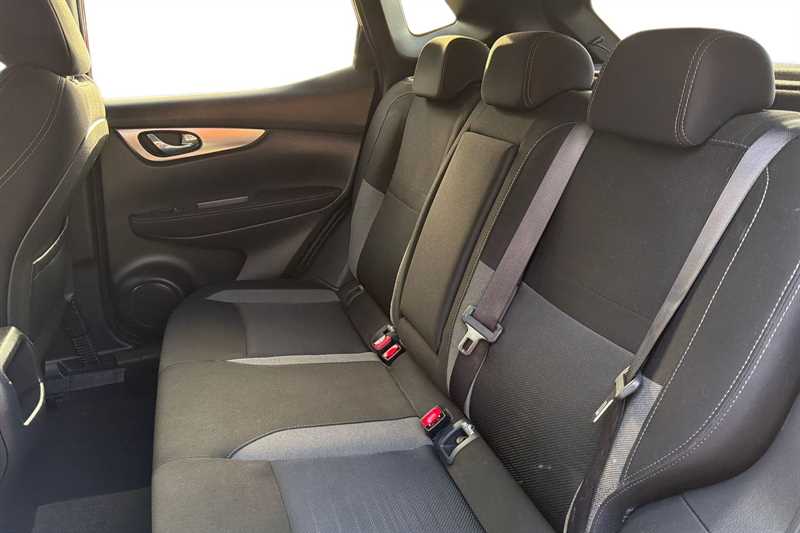 Used Nissan Qashqai 2017 for sale - 77043168: Photo 20