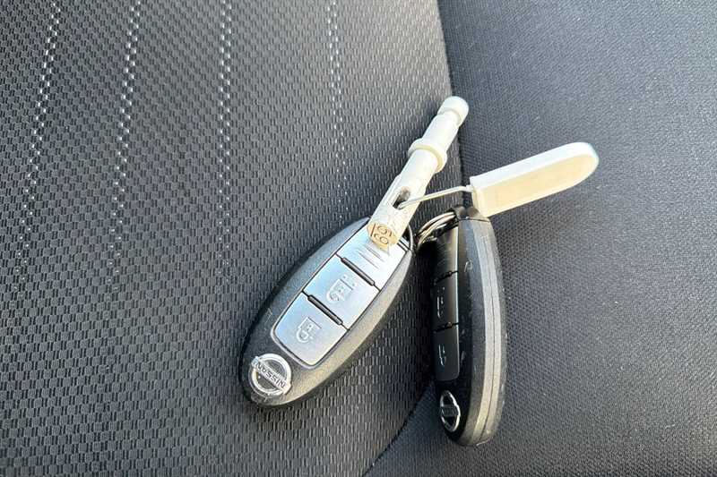 Used Nissan Qashqai 2017 for sale - 77043168: Photo 36