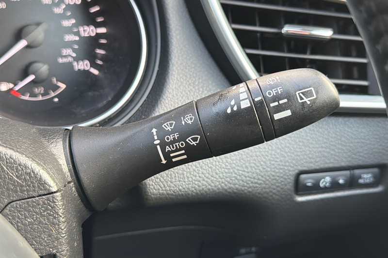 Used Nissan Qashqai 2017 for sale - 77043168: Photo 37