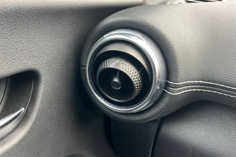 Used Nissan Juke 2024 for sale - 76074735: Photo 41