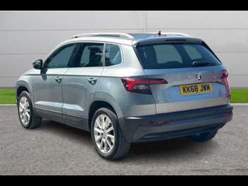 Used Skoda Karoq 2019 for sale - 74880650: Photo