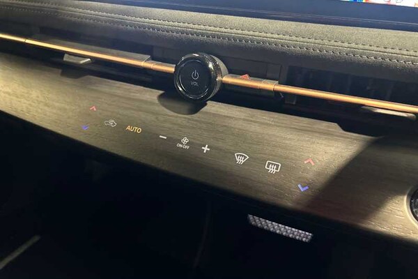 Used Nissan ARIYA 2024 for sale - 74880369: Photo 13