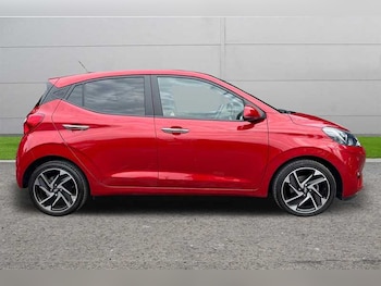 Used Hyundai i10 2022 for sale - 76124981: Photo
