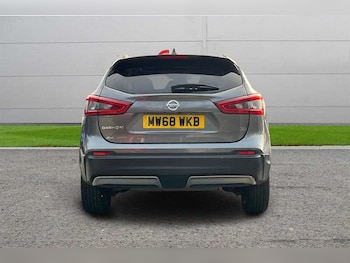 Used Nissan Qashqai 2018 for sale - 77911486: Photo