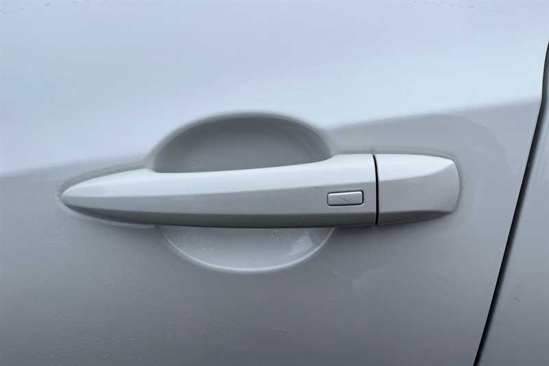 Used Nissan Juke 2023 for sale - 76745569: Photo 30