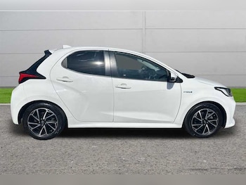 Used Toyota Yaris 2021 for sale - 75495909: Photo