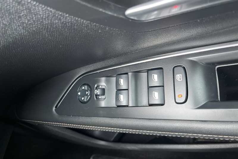 Used Peugeot 5008 2020 for sale - 77239641: Photo 19