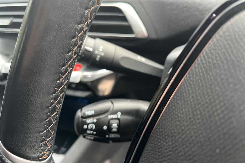 Used Peugeot 5008 2020 for sale - 77239641: Photo 28