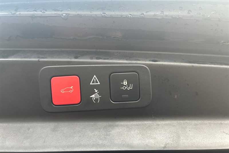 Used Peugeot 5008 2020 for sale - 77239641: Photo 30
