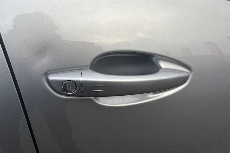 Used Peugeot 5008 2020 for sale - 77239641: Photo 43