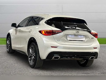 Used Infiniti Q30 2017 for sale - 78137118: Photo