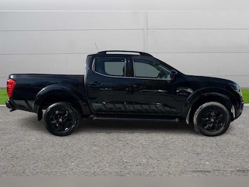 Used Nissan Navara 2021 for sale - 75748415: Photo