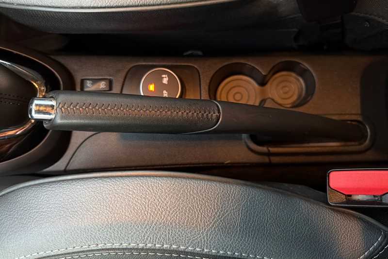 Used Renault Captur 2017 for sale - 77043175: Photo 39