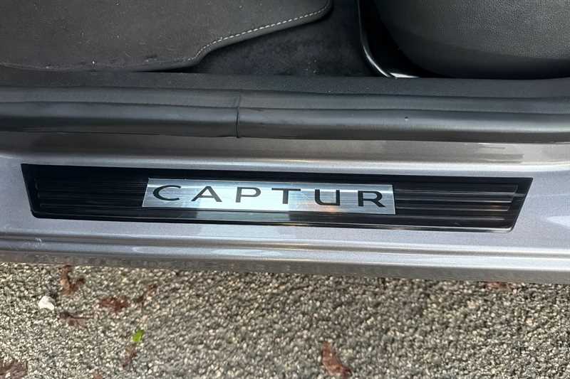 Used Renault Captur 2017 for sale - 77043175: Photo 40