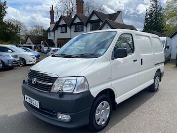 Toyota HiAce feature image