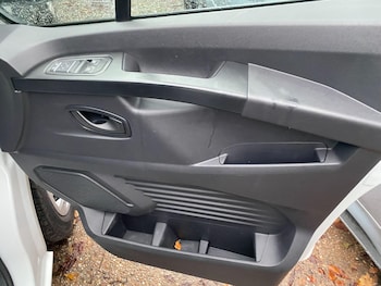 Used Renault Trafic 2022 for sale - 76742575: Photo