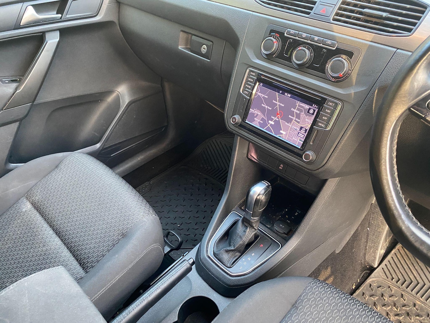 Used Volkswagen Caddy Maxi Life 2018 for sale - 77049958: Photo 10