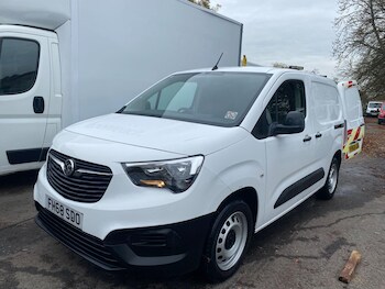 Used Vauxhall Combo 2019 for sale - 76996976: Photo
