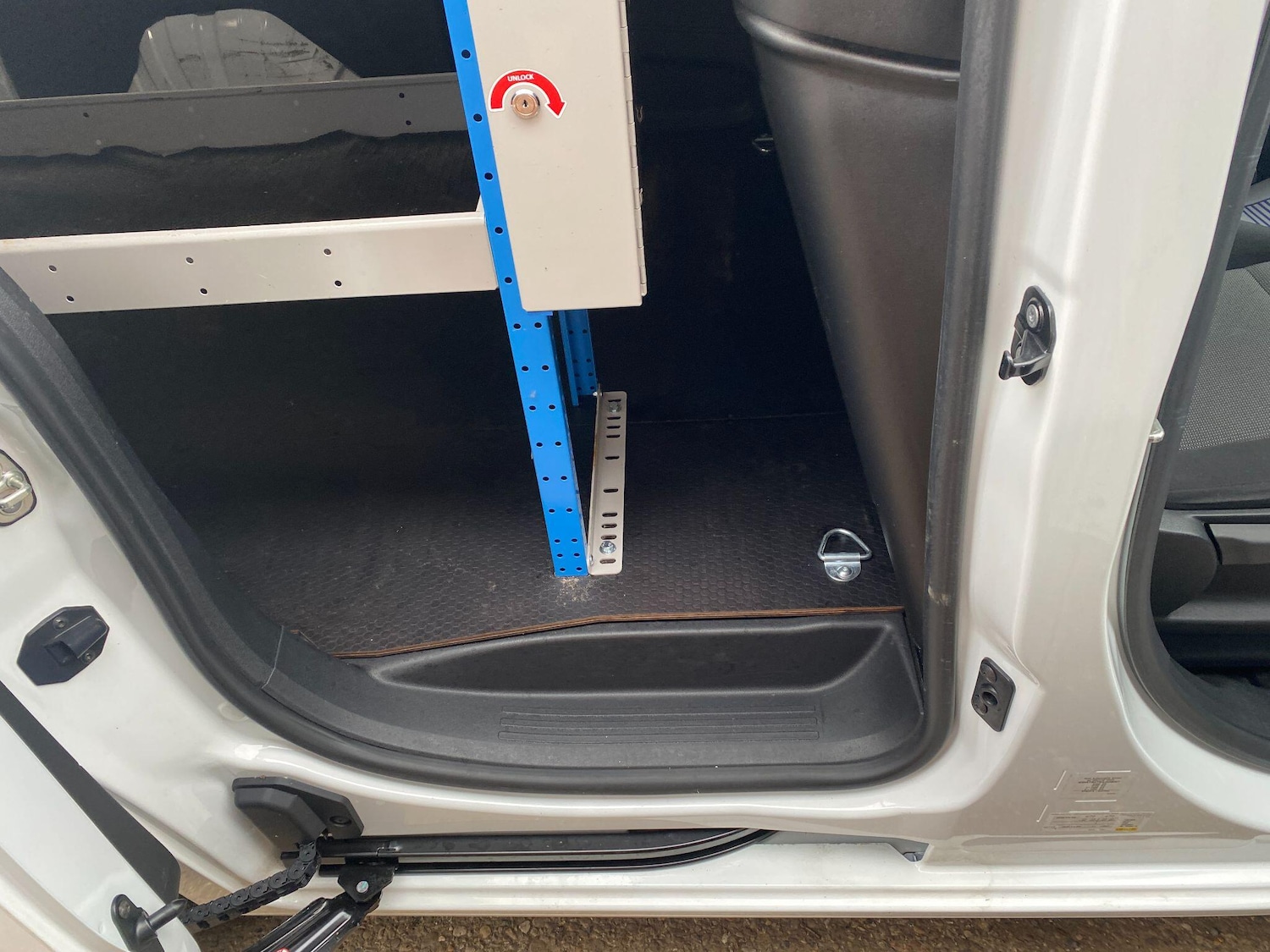 Used Vauxhall Combo for sale - 76996976: Photo 7