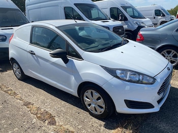Used Ford Fiesta Van 2015 for sale - 79496498: Photo