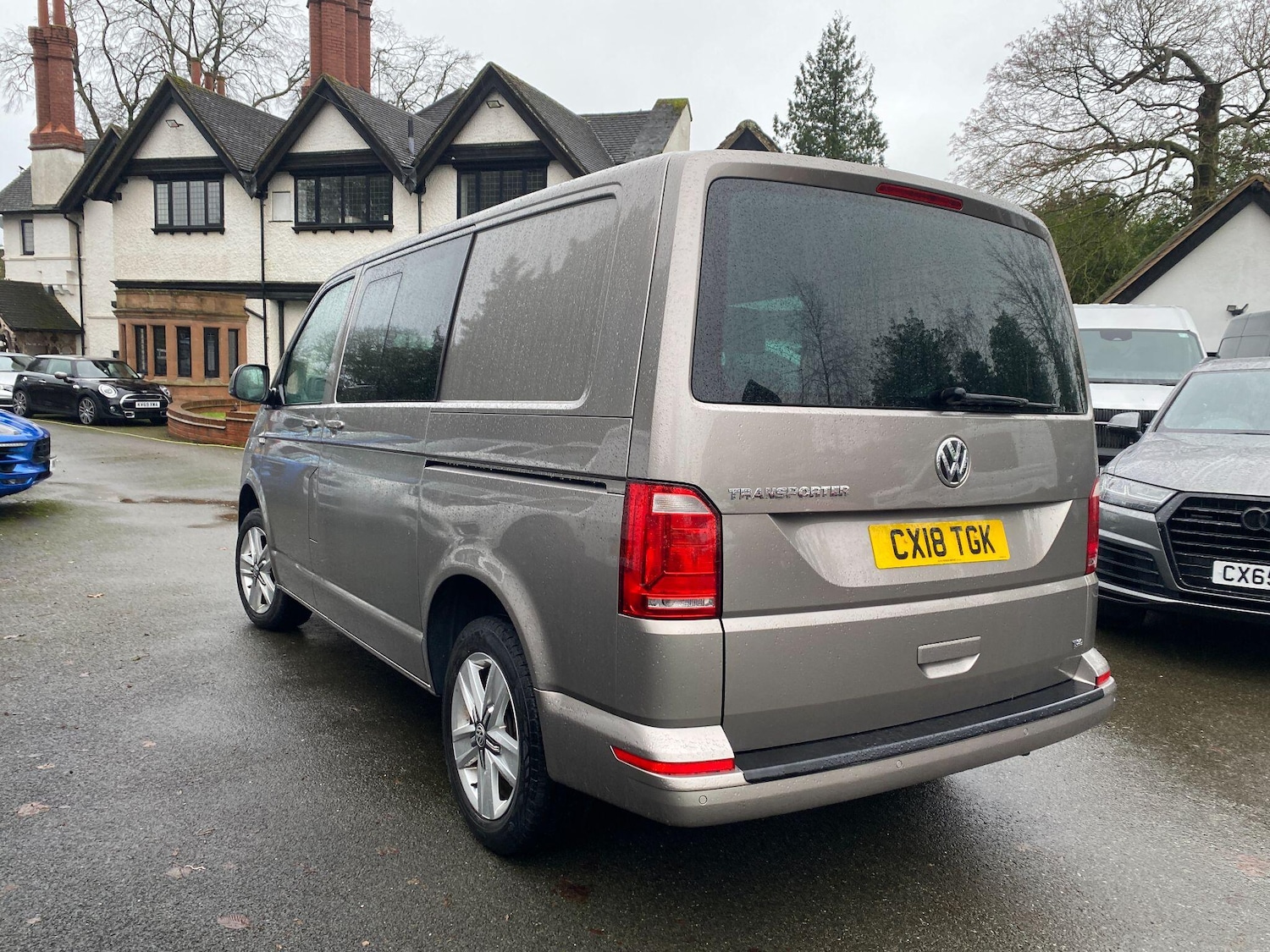 Used Volkswagen Transporter 2018 for sale - 77549772: Photo 3