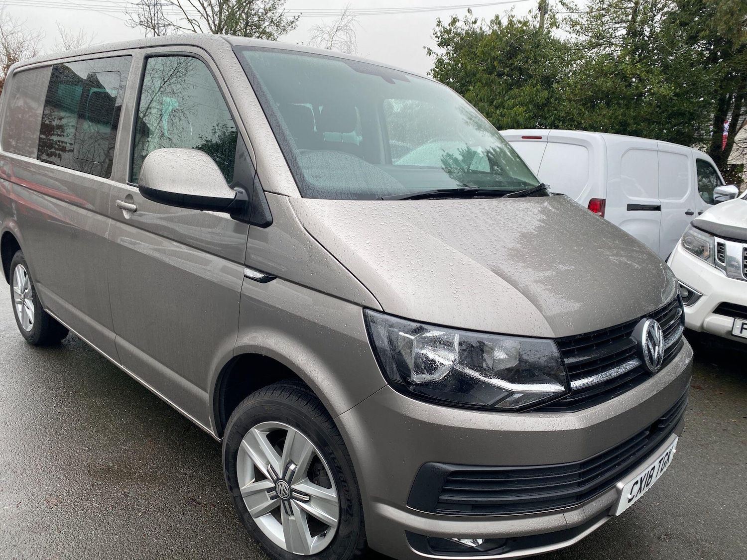 Used Volkswagen Transporter 2018 for sale - 77549772: Photo 6