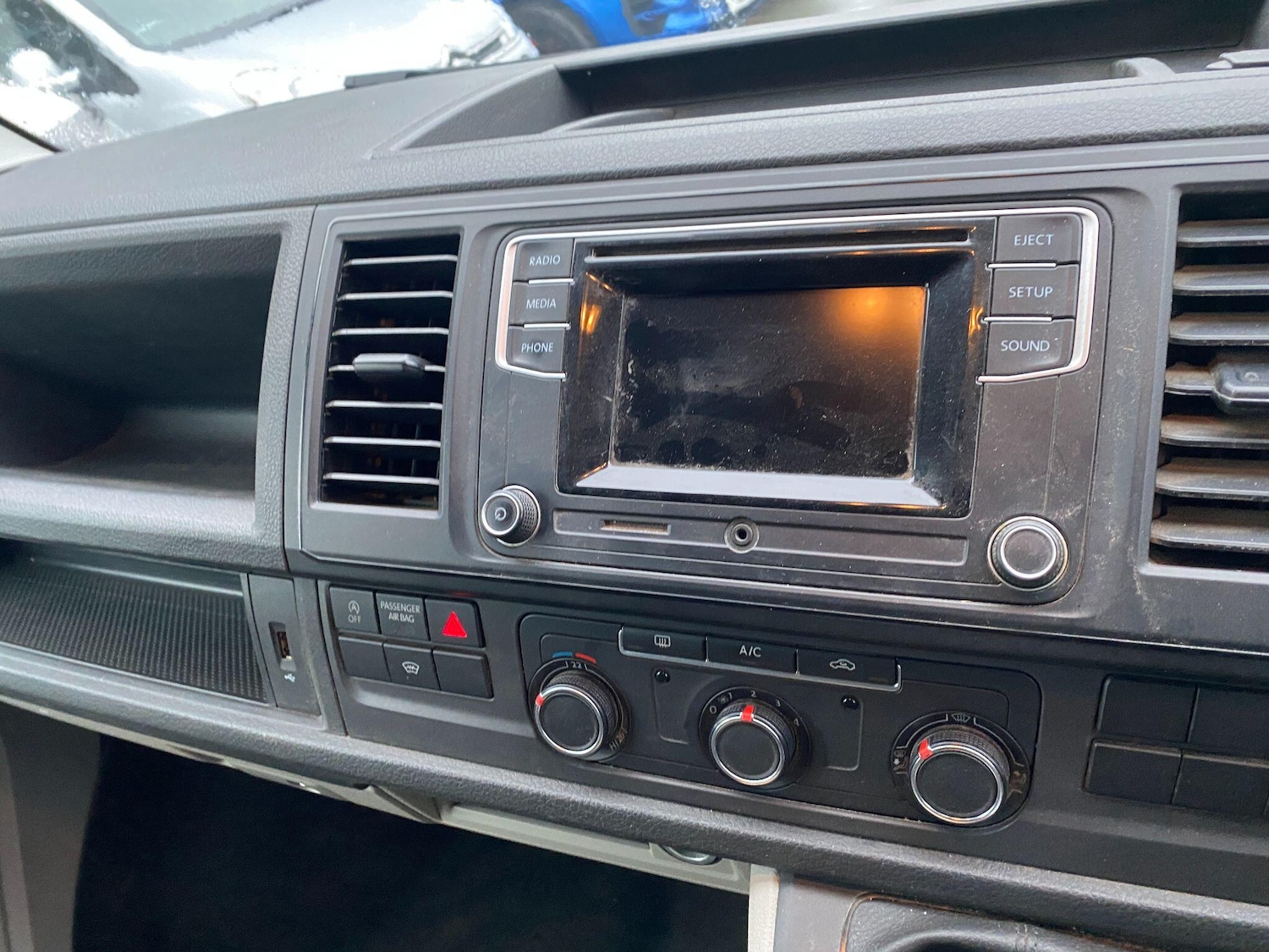 Used Volkswagen Transporter 2018 for sale - 77549772: Photo 8