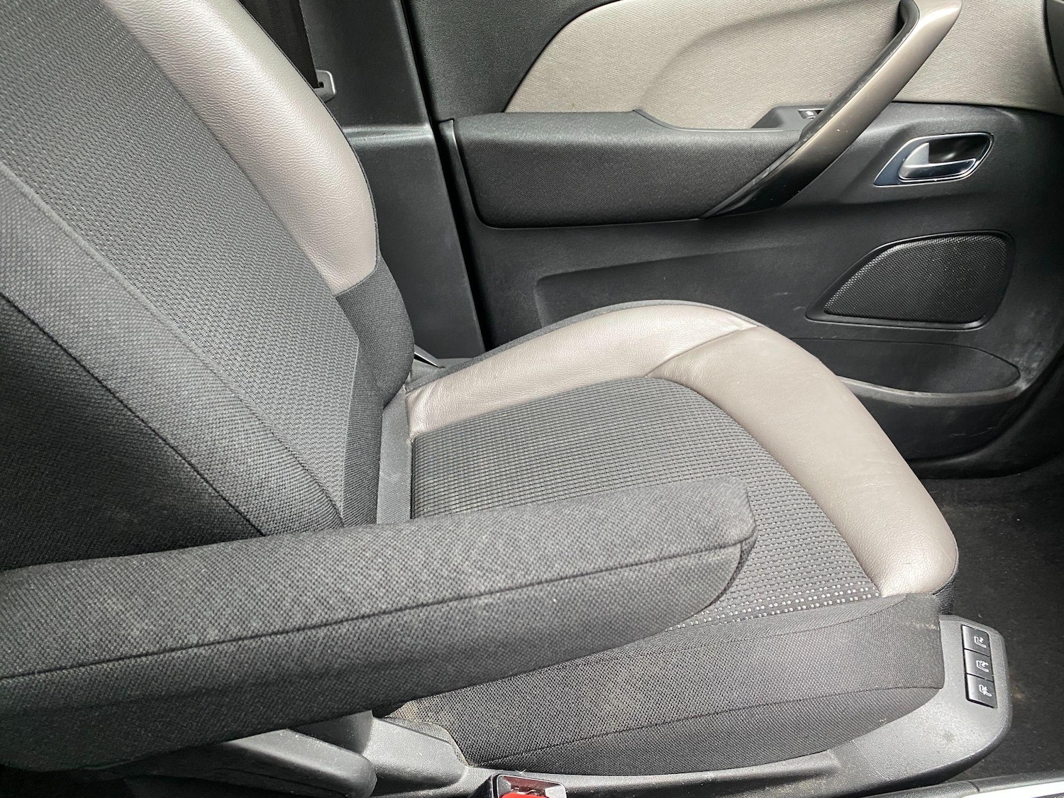 Used Citroen C4 Grand Picasso 2019 for sale - 76990102: Photo 18