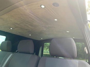 Used Volkswagen Transporter 2017 for sale - 79304192: Photo