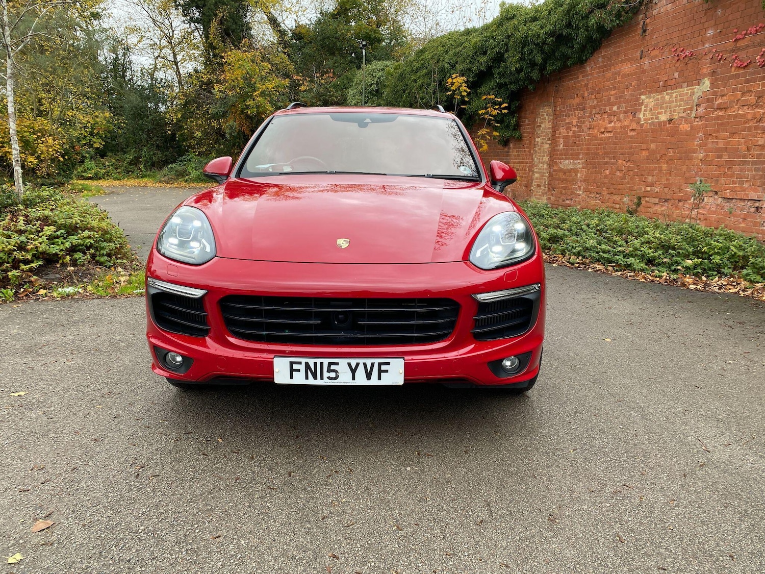 Used Porsche Cayenne 2015 for sale - 76424551: Photo 2