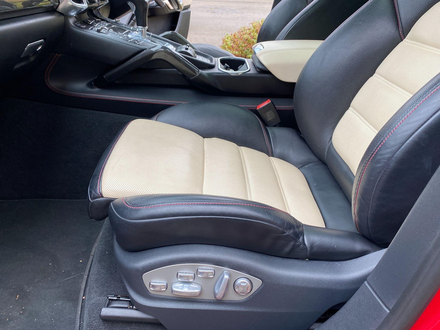 Used Porsche Cayenne 2015 for sale - 76424551: Photo 23