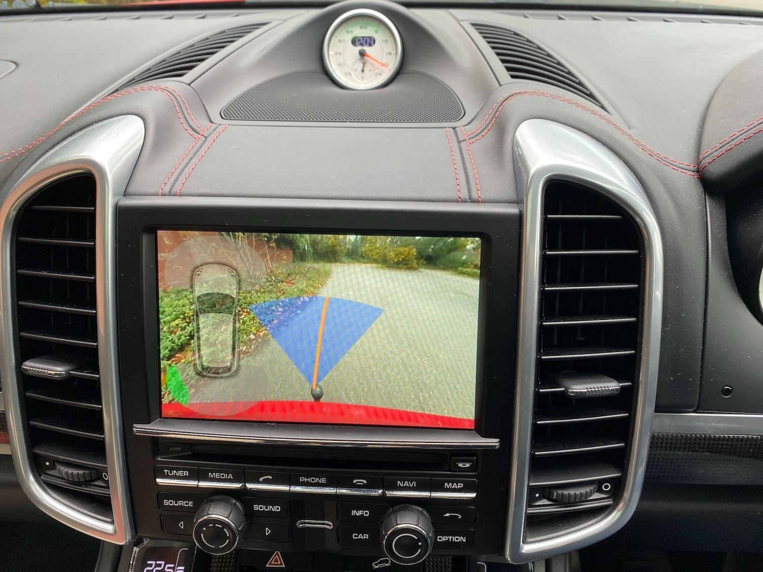 Used Porsche Cayenne 2015 for sale - 76424551: Photo 27