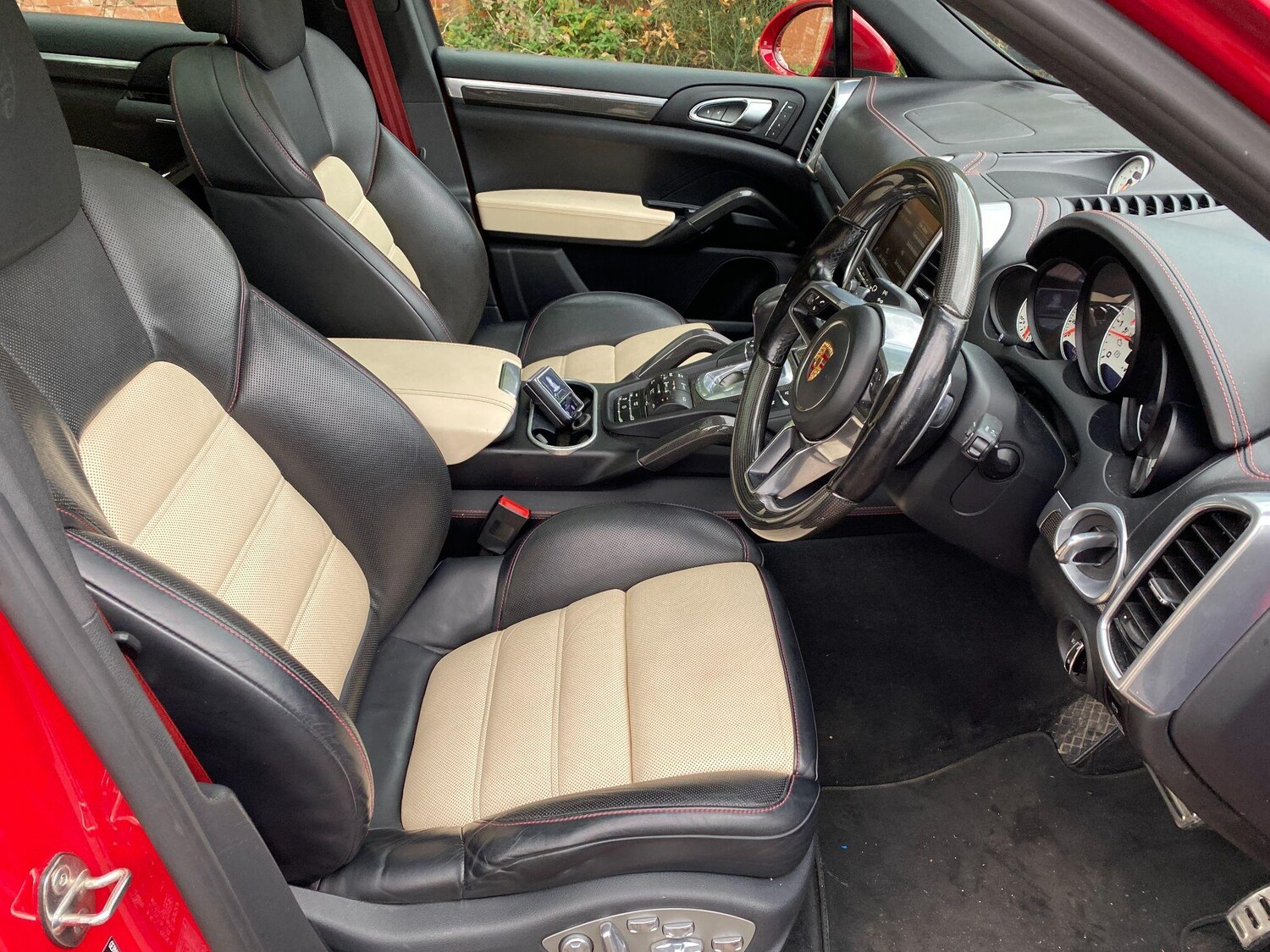 Used Porsche Cayenne 2015 for sale - 76424551: Photo 9