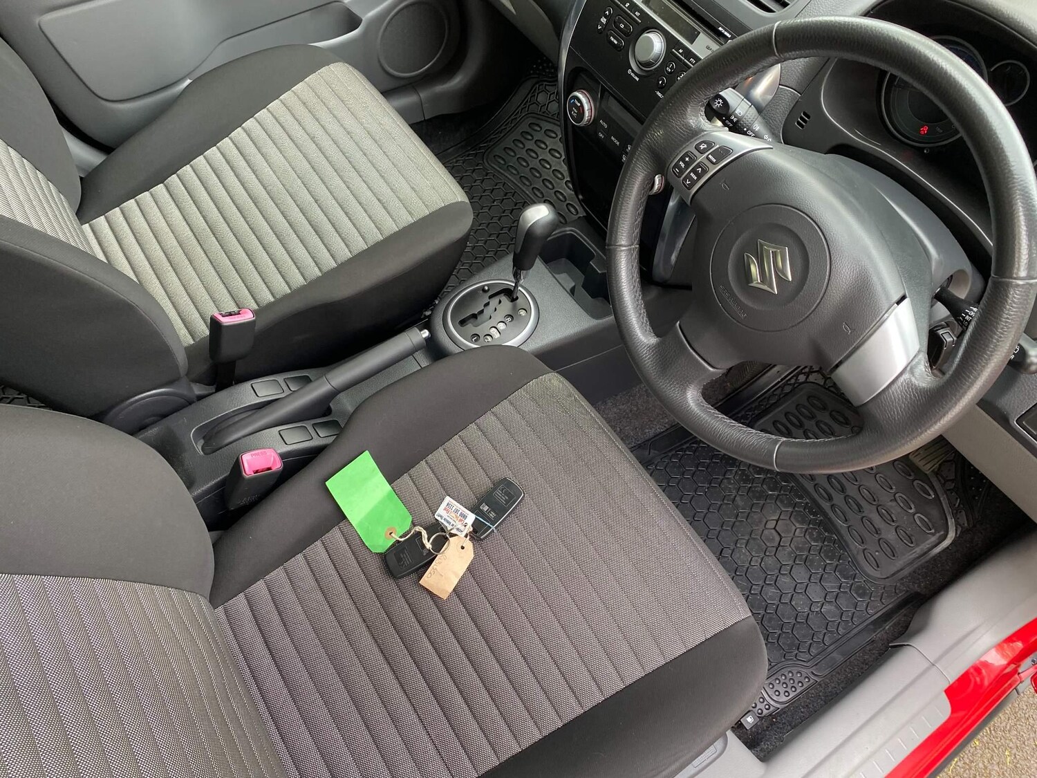 Used Suzuki SX4 2013 for sale - 76270279: Photo 2