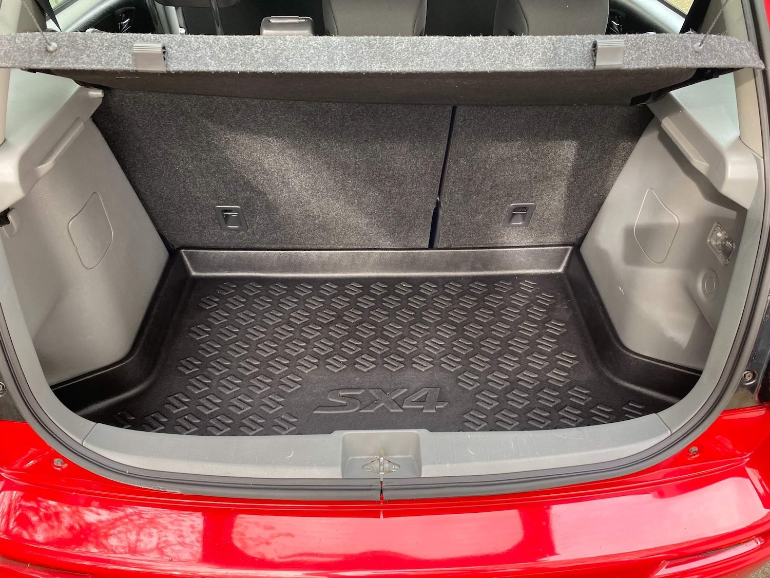 Used Suzuki SX4 2013 for sale - 76270279: Photo 4