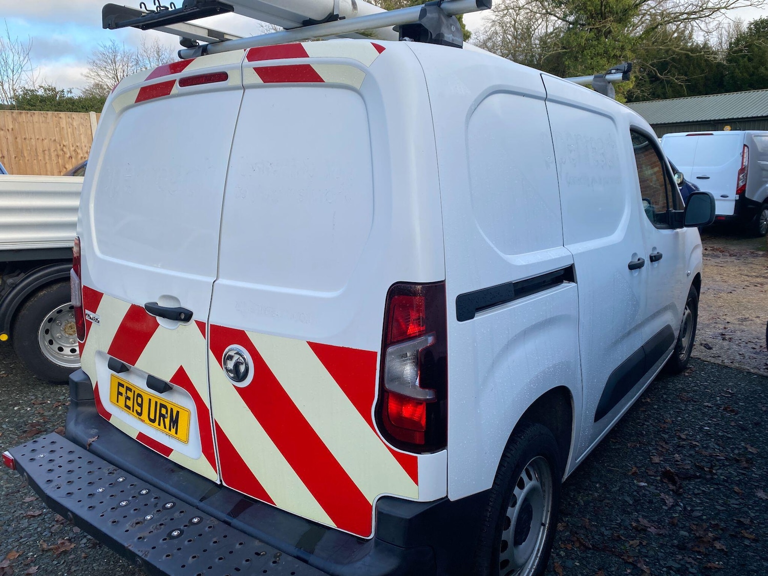 Used Vauxhall Combo 2019 for sale - 77214923: Photo 2