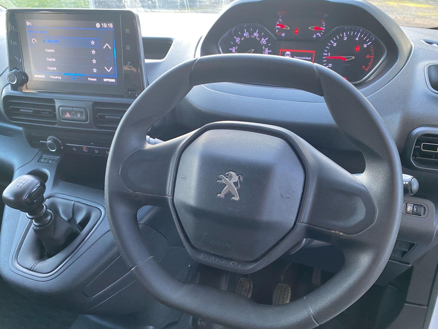 Used Peugeot Partner 2023 for sale - 77358490: Photo 12