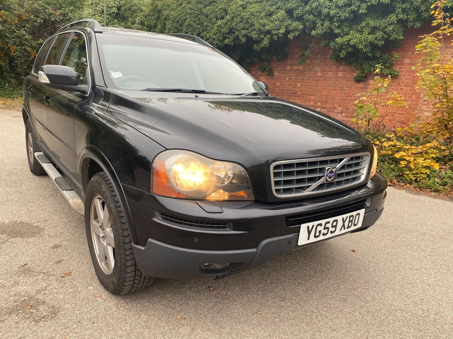 Used Volvo XC90 2009 for sale - 76284398: Photo 2