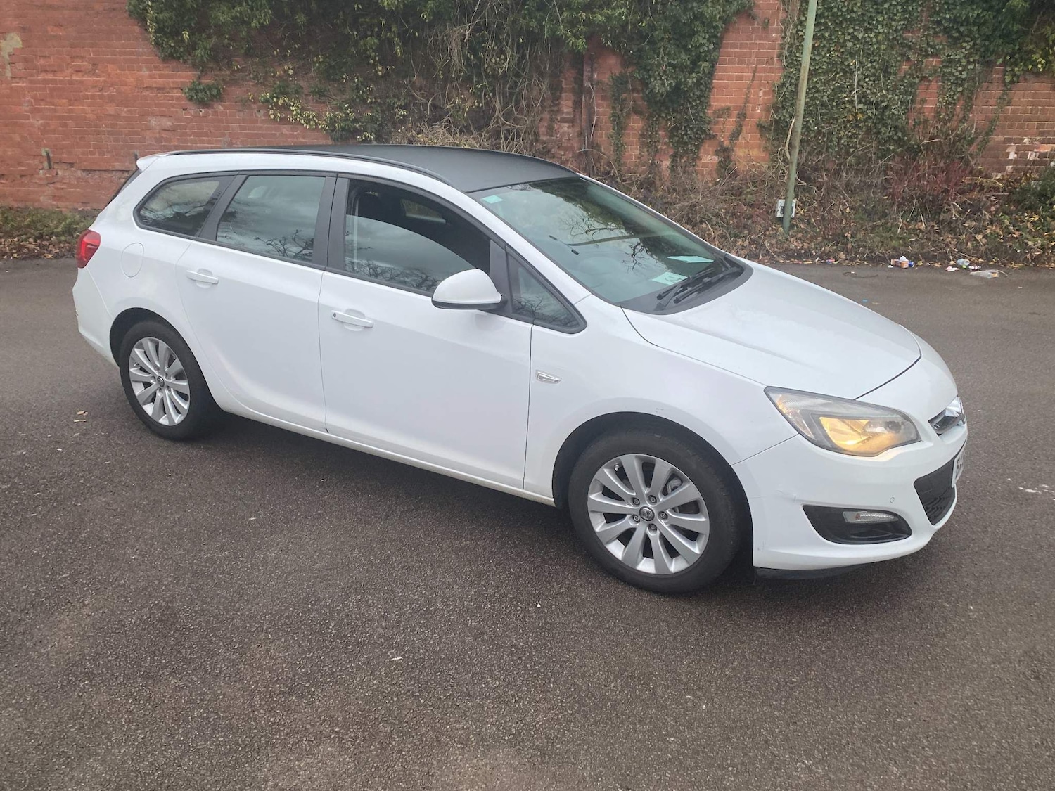 Used Vauxhall Astra 2016 for sale - 76990738: Photo 3