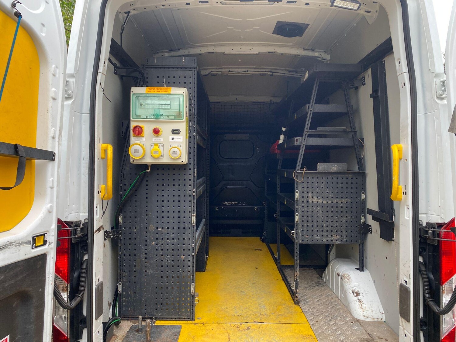 Used Ford Transit 2020 for sale - 77783952: Photo 2