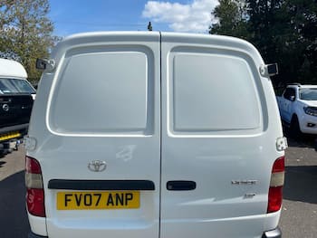Used Toyota HiAce 2007 for sale - 79645975: Photo