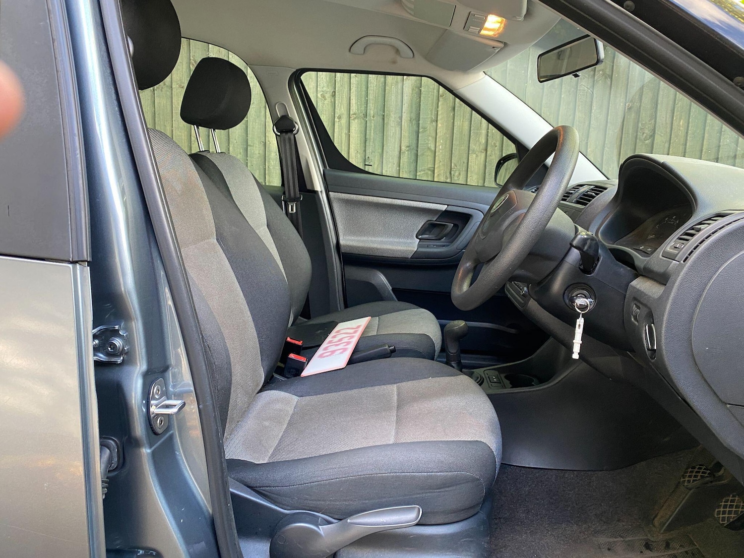 Used Skoda Roomster 2011 for sale - 76270123: Photo 10