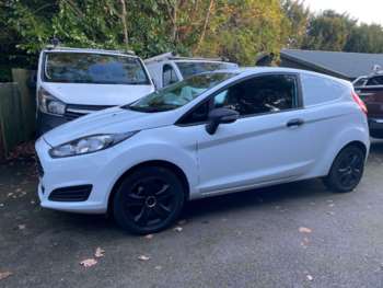 Used Ford Fiesta Van 2015 for sale - 74750540: Photo