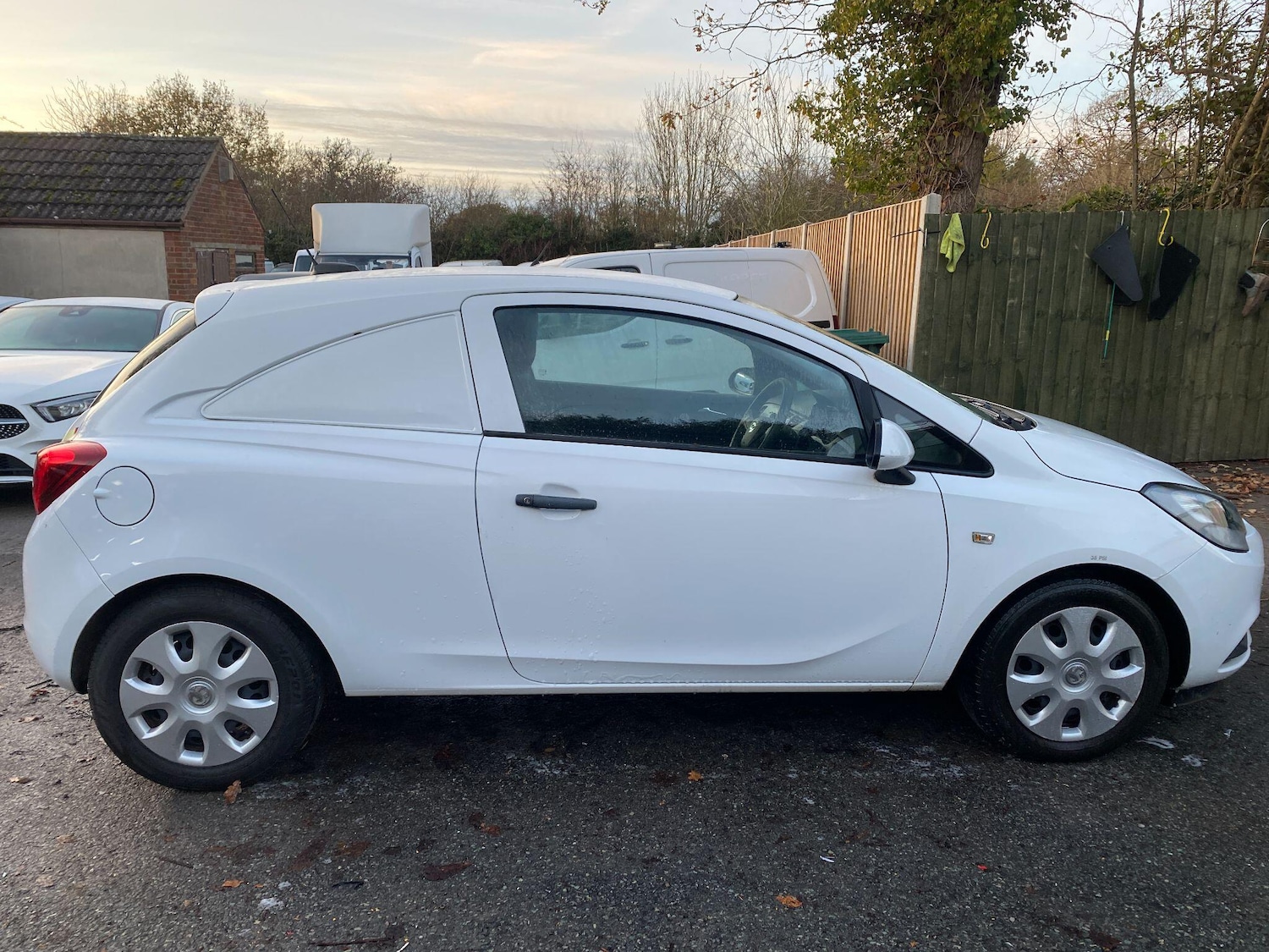 Used Vauxhall Corsa 2018 for sale - 76657218: Photo 3