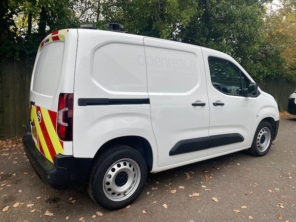 Used Vauxhall Combo 2019 for sale - 76239380: Photo 2