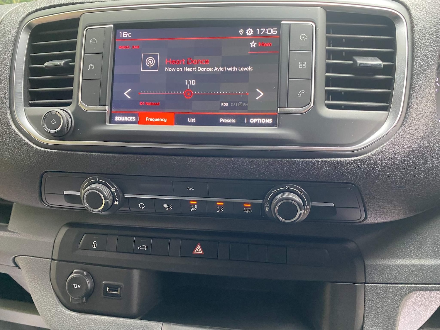 Used Citroen Dispatch 2022 for sale - 76990812: Photo 13