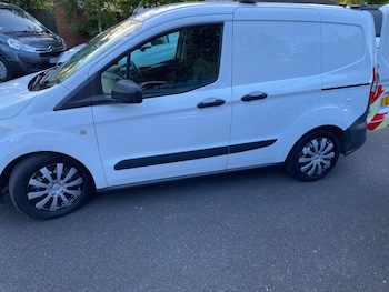 Used Ford Transit Courier 2019 for sale - 79601538: Photo