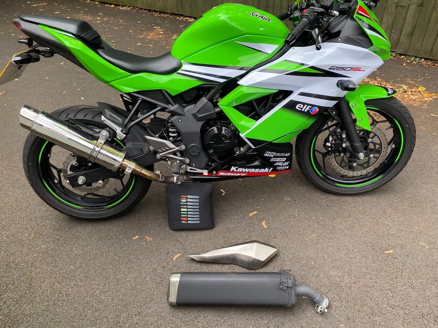 Used Kawasaki Ninja 250 2016 for sale - 78705700: Photo 2