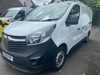 Vauxhall - Vivaro