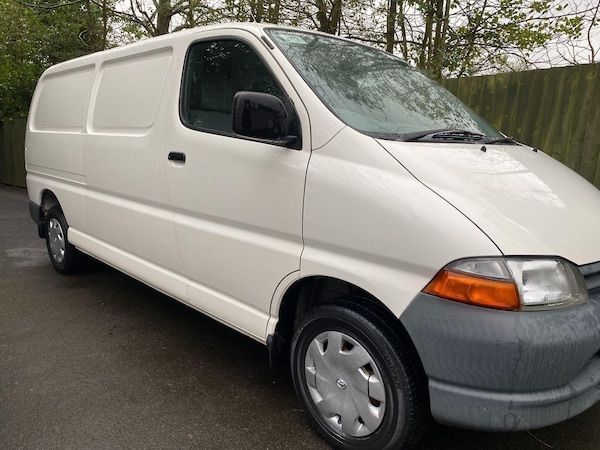 Used Toyota HiAce 2001 for sale - 75481335: Photo 1